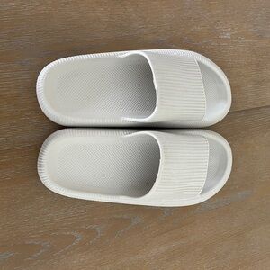 Cloud Slippers